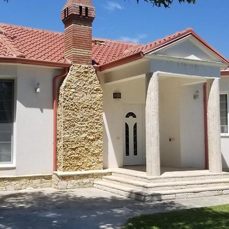 Country House Bubullime Albania Lushnje ภายนอก รูปภาพ